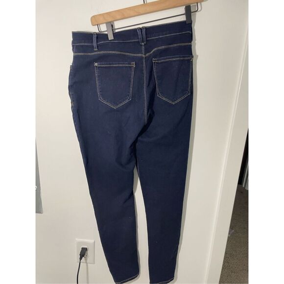 Curvy Appeal Sz 10 Essential Skinny Dark Wash Jeans - Picture 6 of 6